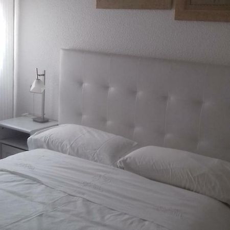 Pension Room Pamplona Zimmer foto